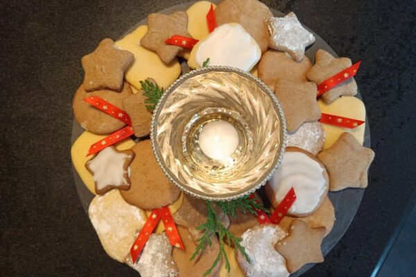 Couronne de biscuits étoilés